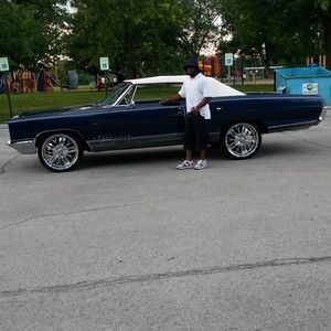 Meet your Posher, Lawrence